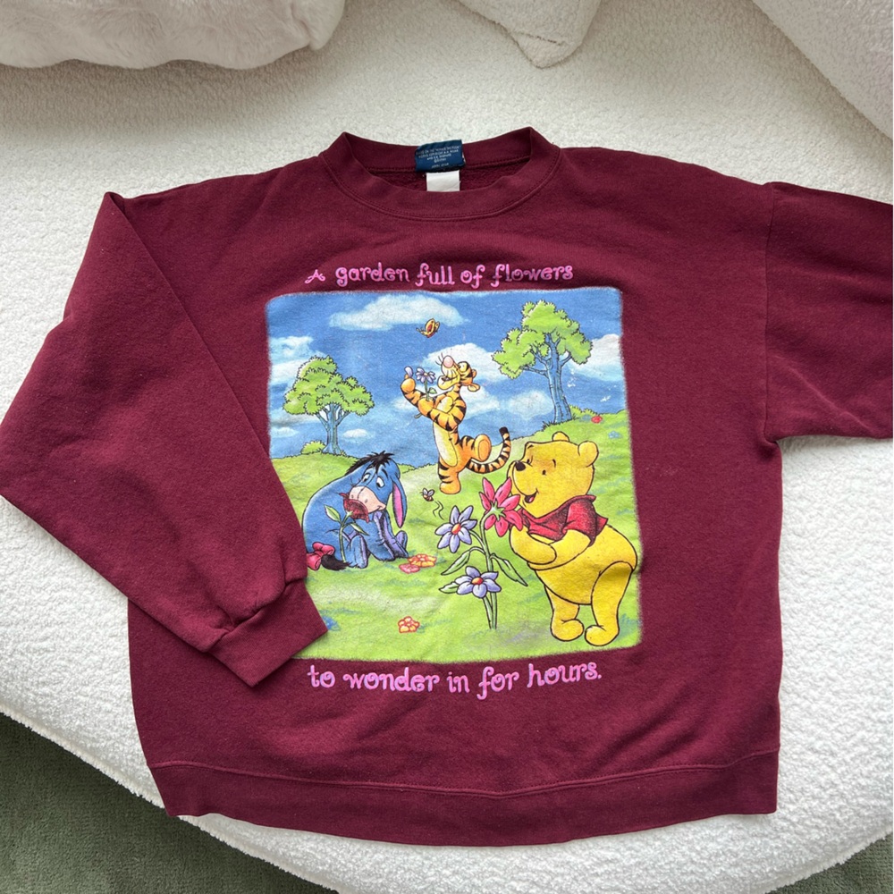 VINTAGE DISNEY POOH CREWNECK